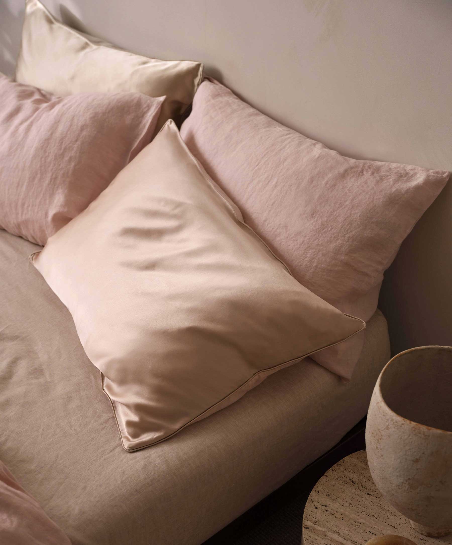 A duo of silk and linen - Blush - Image 5