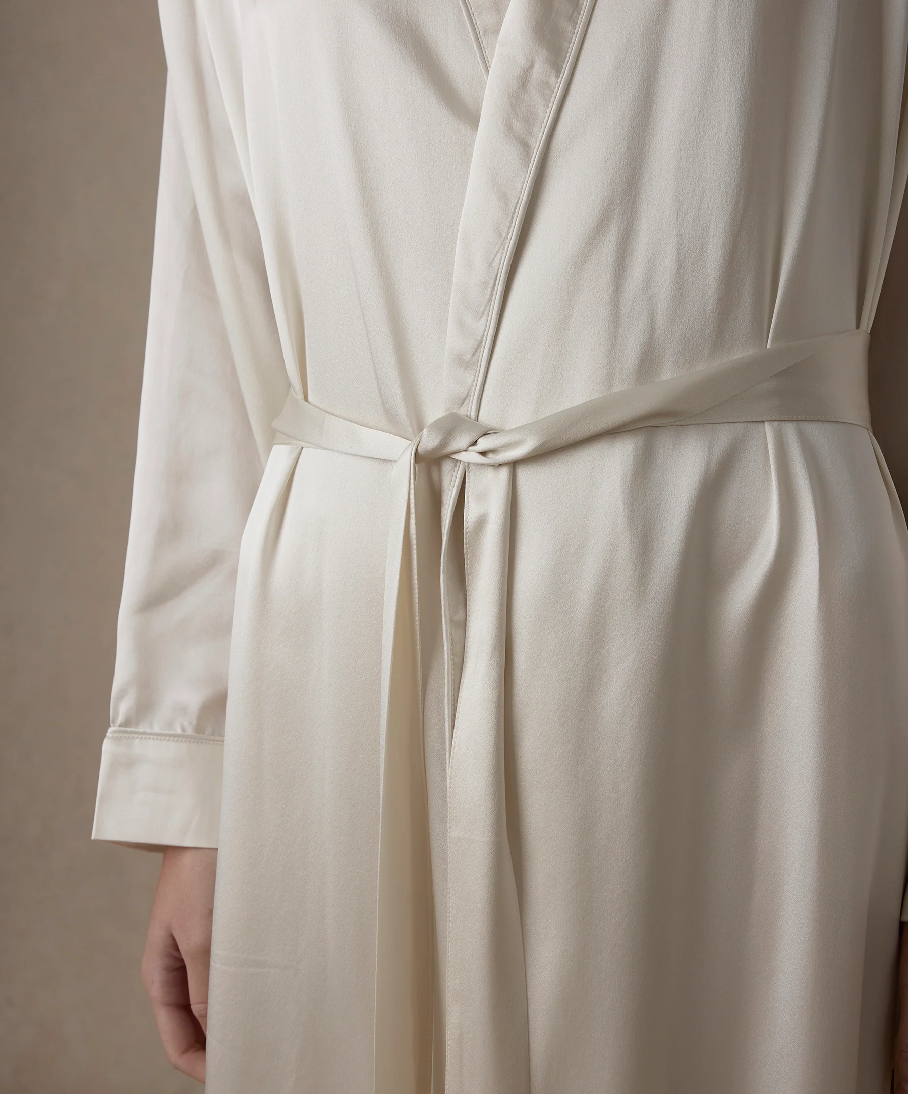 A pairing of exceptionally-soft silk - Steel Blue & Ivory - Image 8