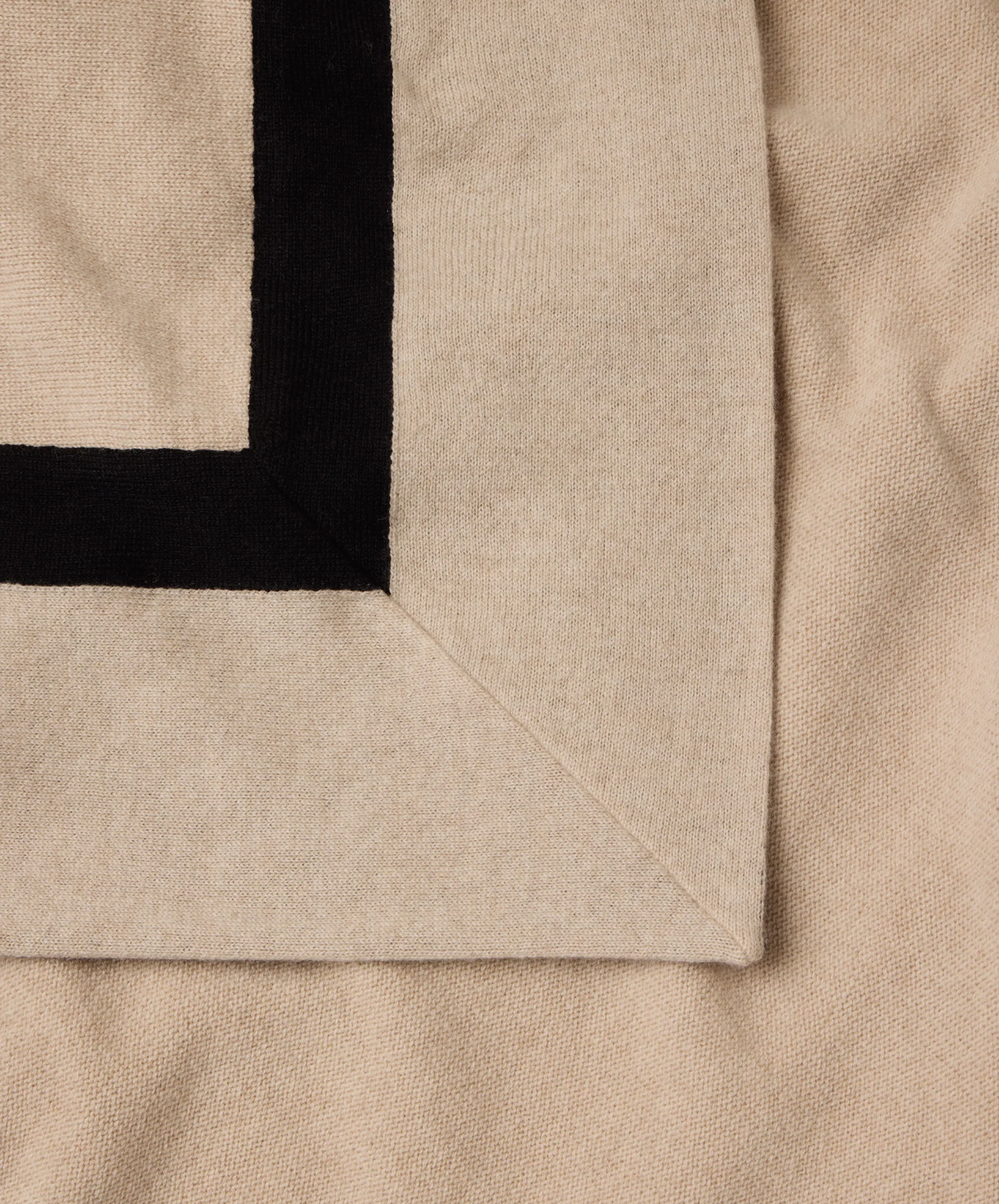Aria Cashmere Throw - Image 5