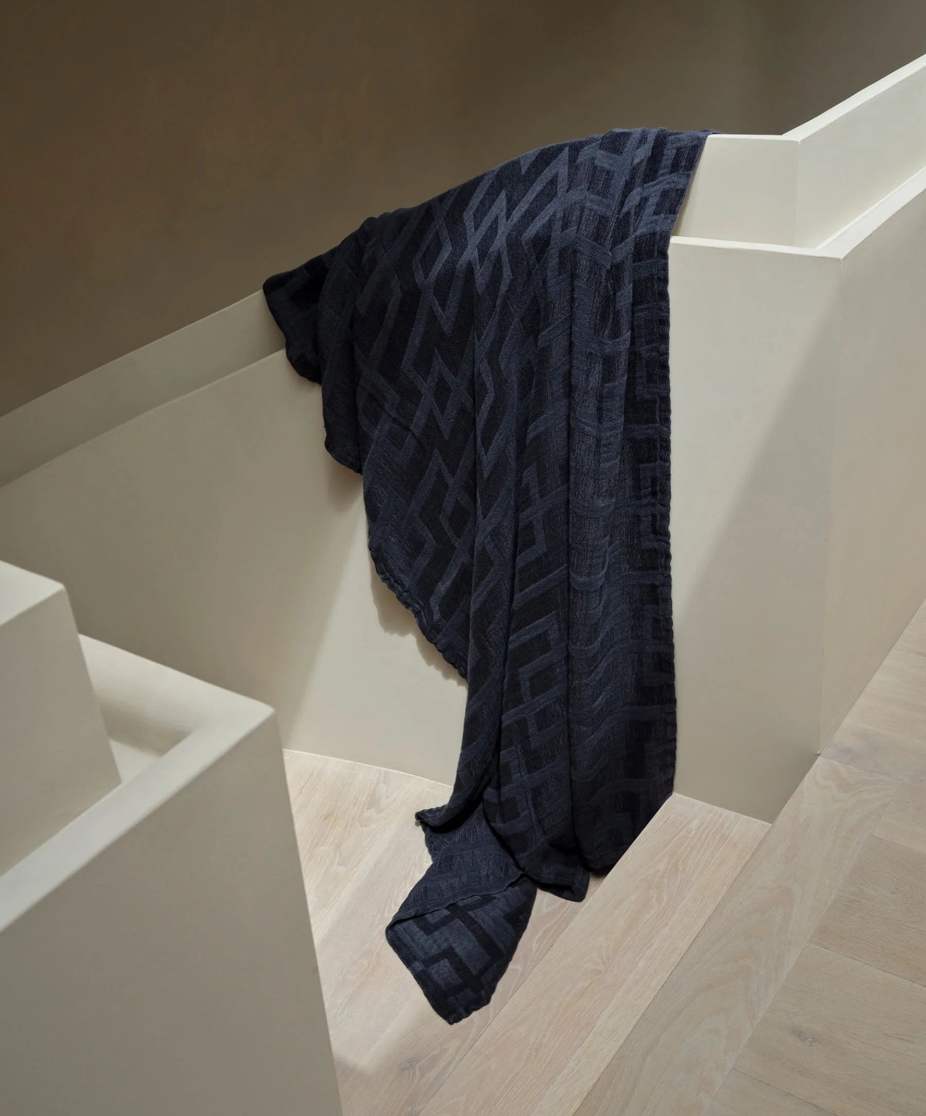 Rolfes Throw - Navy - Image 4