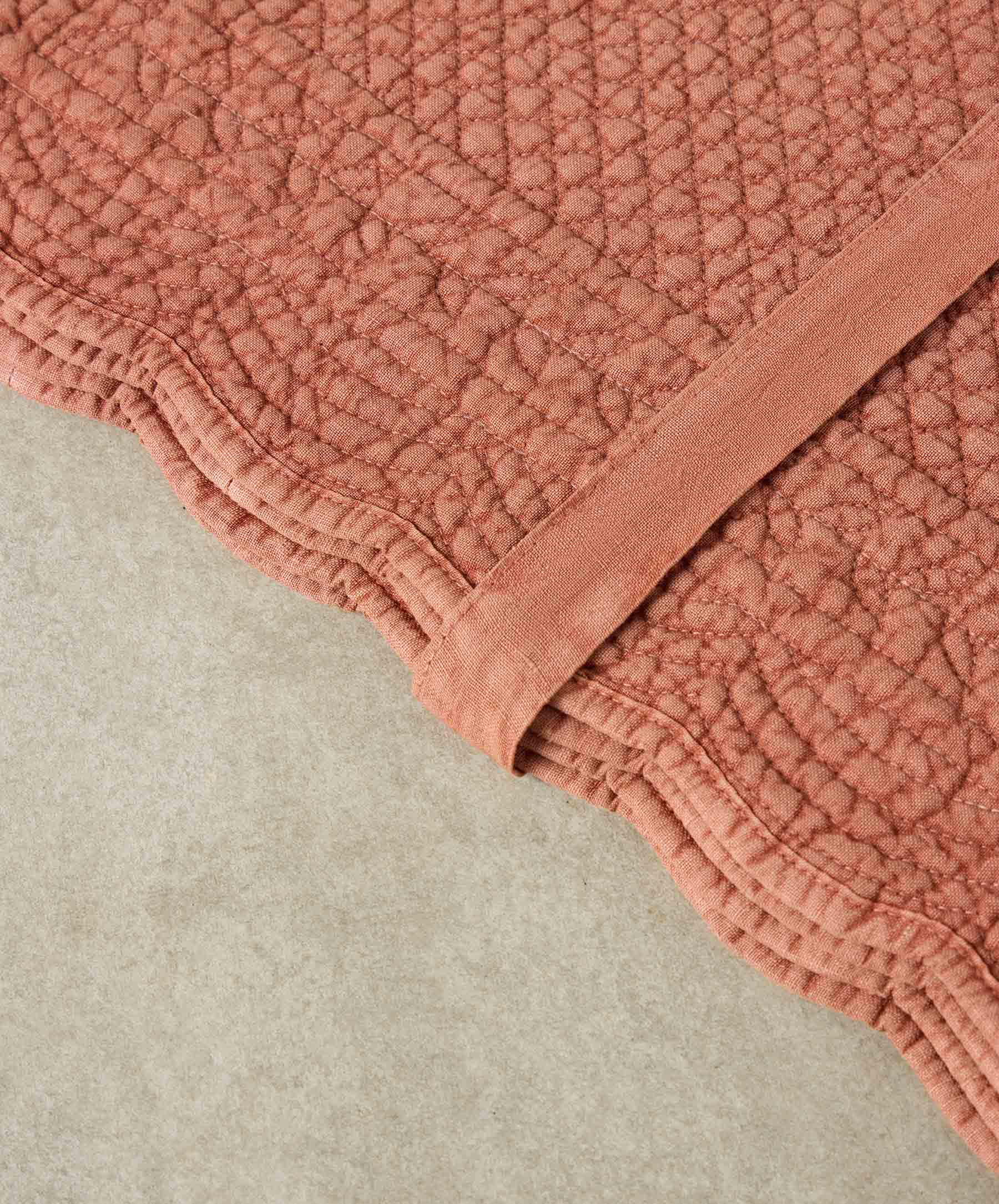 Scalloped Linen Placemats - Sienna - Image 5