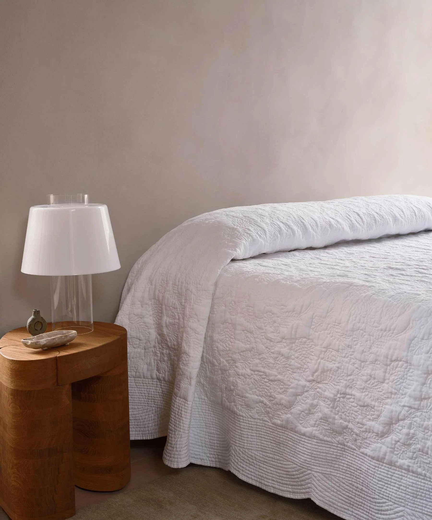 Willow Embroidered Quilt - White - Image 4